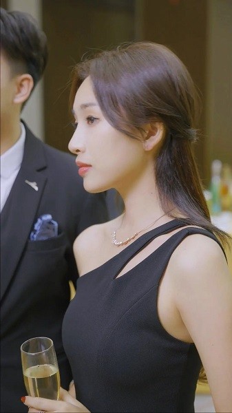 退婚后宗主马甲藏不住 steam手机版截图